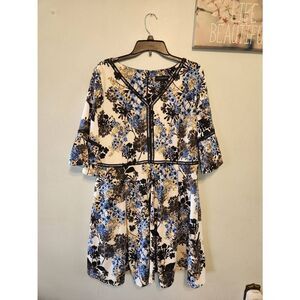 NWT Lane Bryant Floral Fit & Flare Dress Knee Women's 16 Blue / Black Bell Sleev